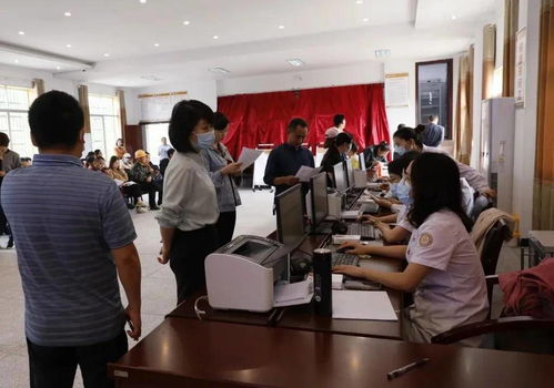 石门县中医医院新冠疫苗接种点进驻竹园塔社区，便捷接种与健康咨询同步服务居民